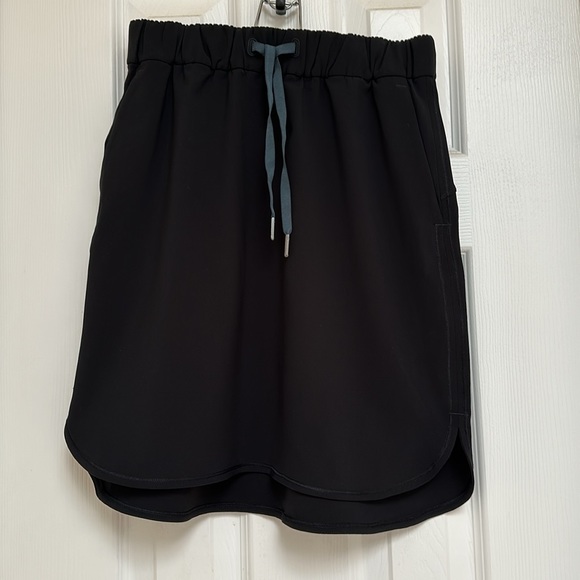 Lululemon On the Fly Skirt - Picture 4 of 7